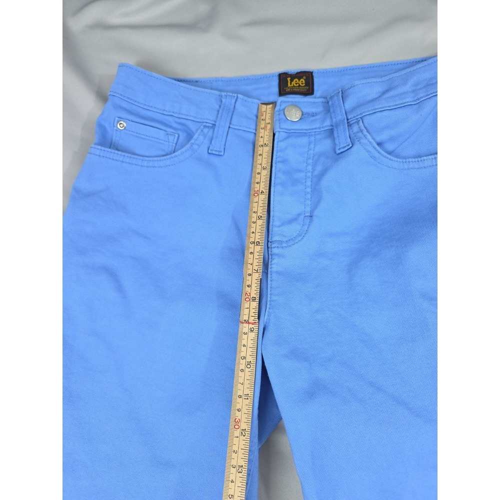 Lee Women's Mid Rise Sky Blue Bermuda Shorts Size 6 Stretch - Picture 3 of 12